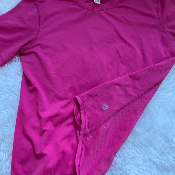 lululemon athletica Tops - High-Neck Running and Training
T-Shirt